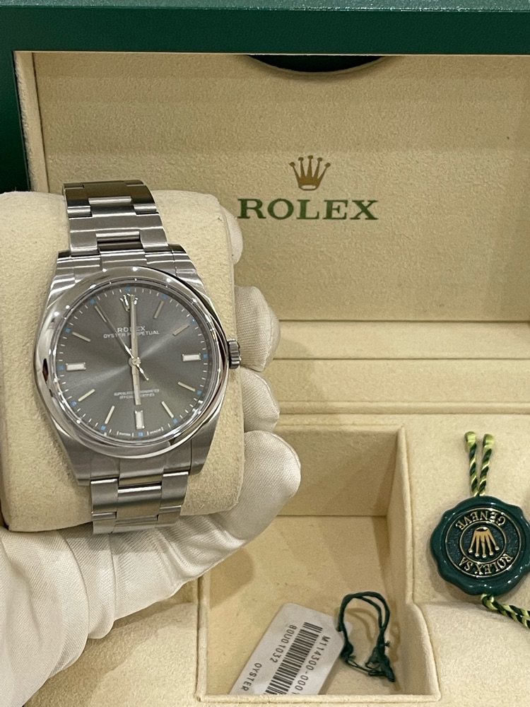 Rolex OYSTER PERPETUAL
